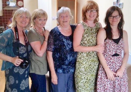 IMG_9881 Catherine, Mary, Auntie Patricia, Grace, Melanie